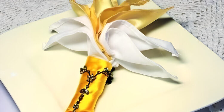 new year napkin folding