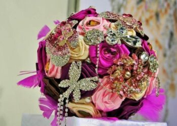 wedding themes bouquet jewelry