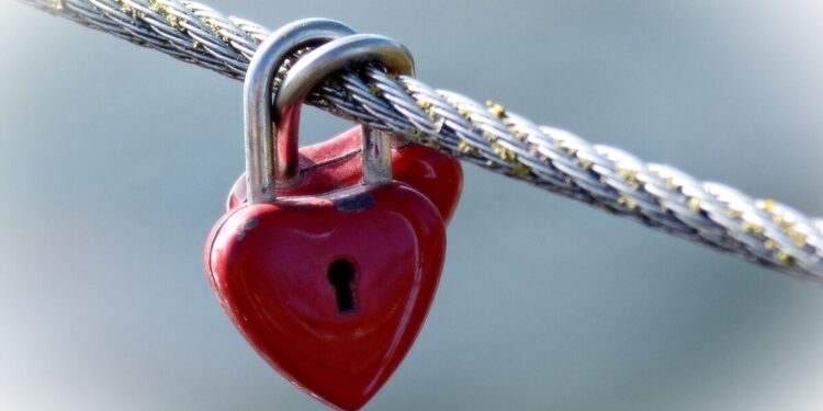 heart symbol decoration technics