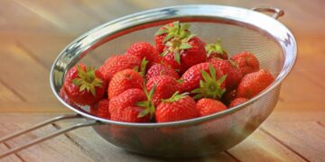 how to freeze strawberries