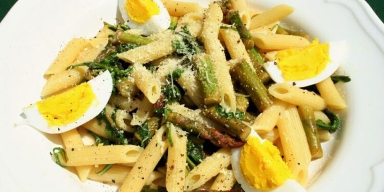 asparagus aragula pasta salad