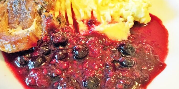 berry sauce