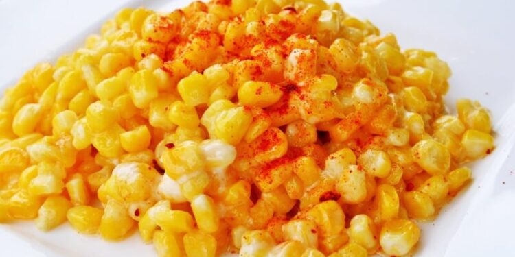 buttered corn with mayonnaise
