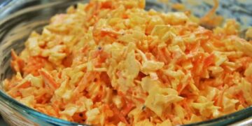 coleslaw cabbage salad