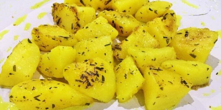Curry and Tarragon Roasted Potato