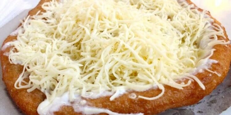 fried yeast cake lángos