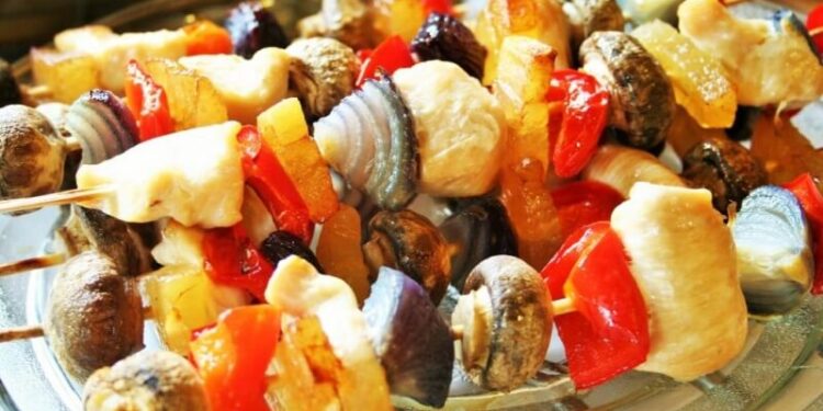 grilled chicken skewers