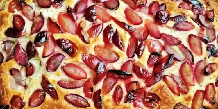 rustic grape cake