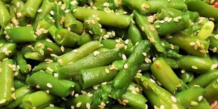 sesame and soy glazed green beans