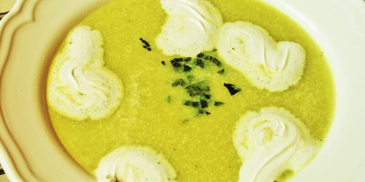 MINTED GREEN PEAS SOUP WITH GREEK YOGURT