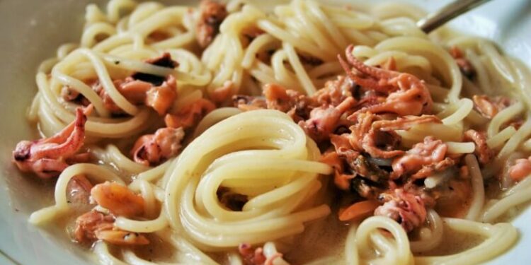Spaghetti Con Frutti Di Mare