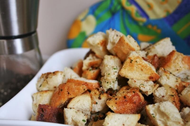 herbal spicy crouton